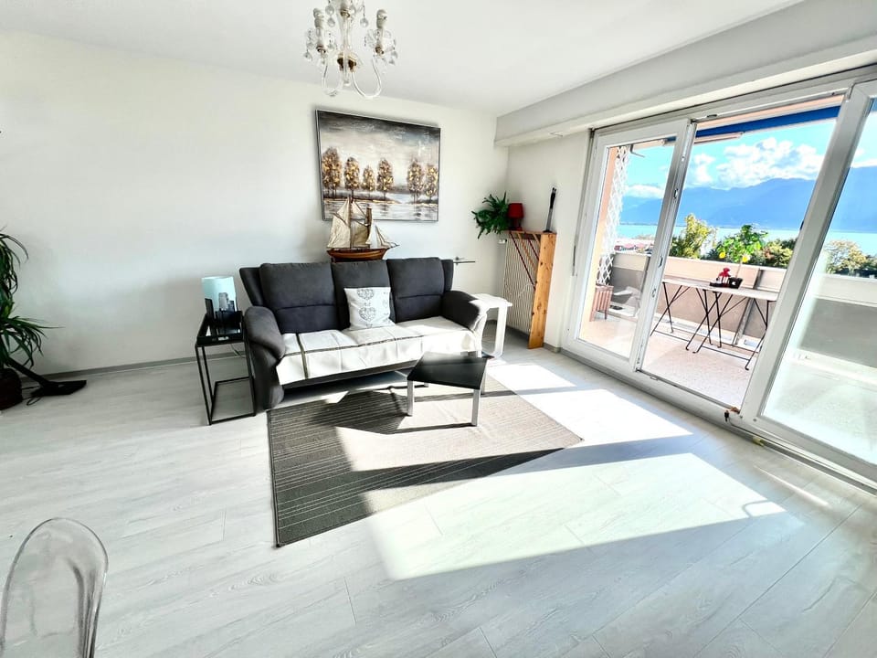 Balcony/Terrace, Living room