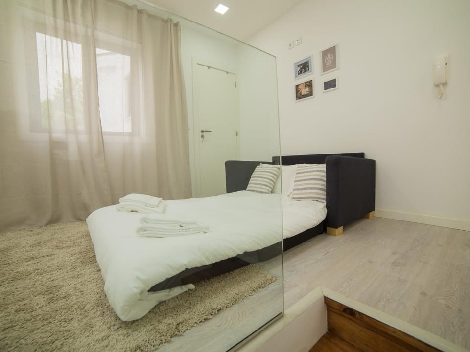 OPORTO GUEST Amparo Dollhouse Apartment in Porto