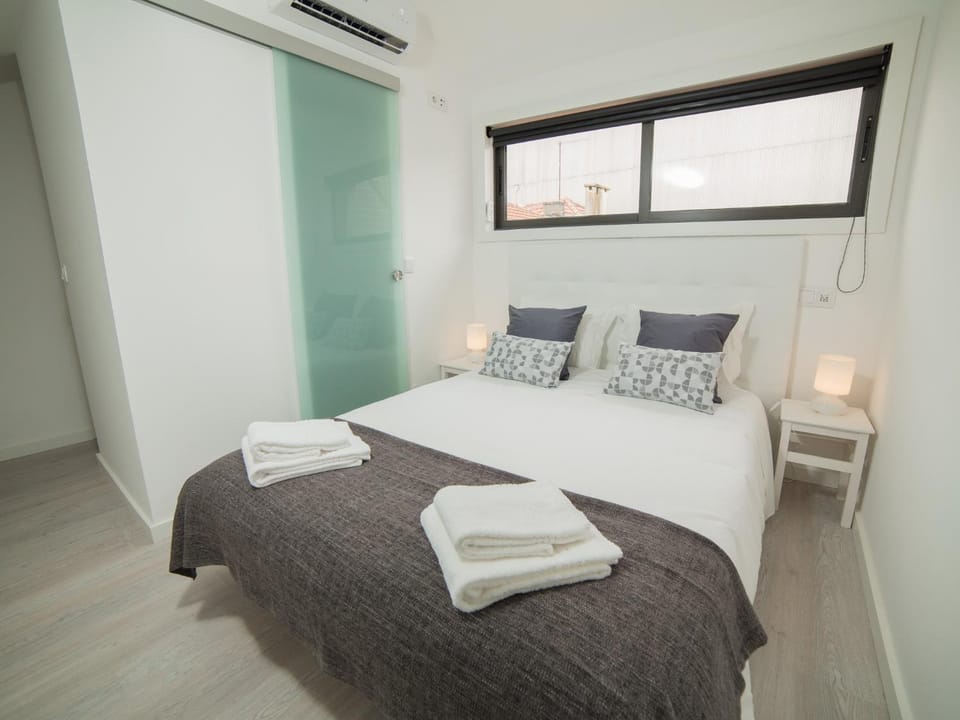 OPORTO GUEST Amparo Dollhouse Apartment in Porto