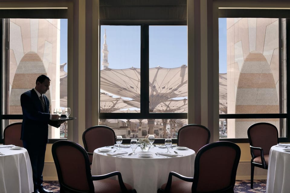 Restaurant/places to eat, View (from property/room), Food and drinks, Food