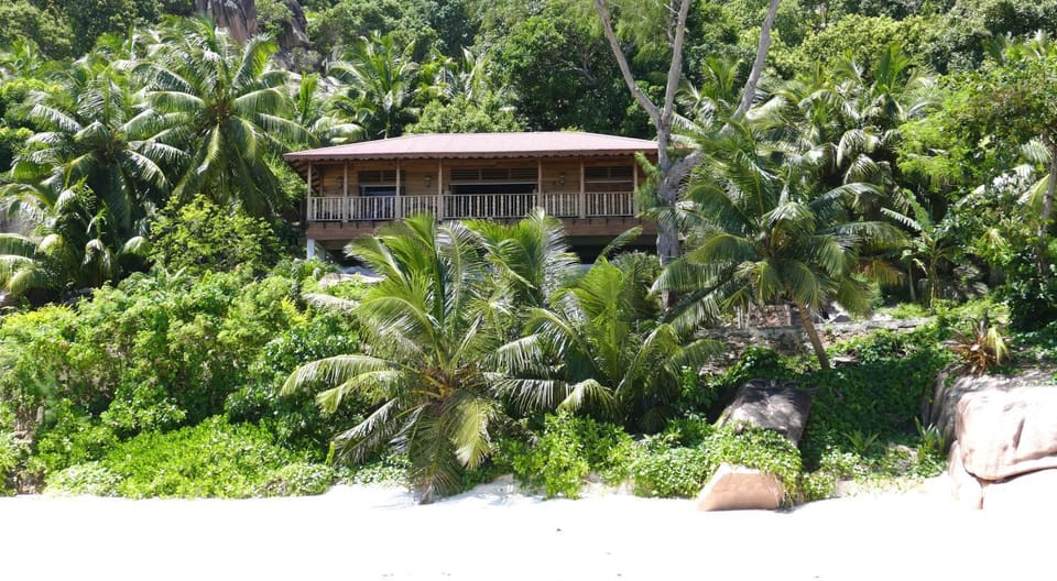Facade/entrance, Natural landscape