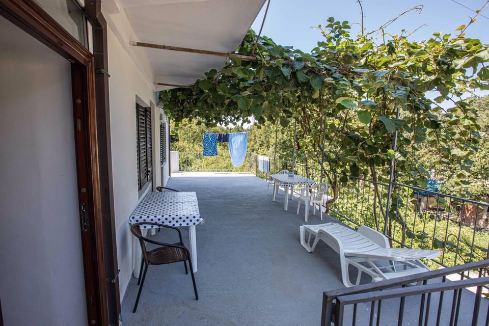 View (from property/room), Balcony/Terrace, Seating area