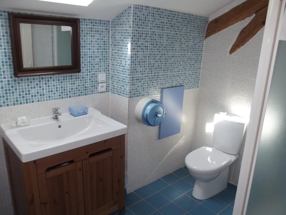 Shower, Toilet, Bathroom