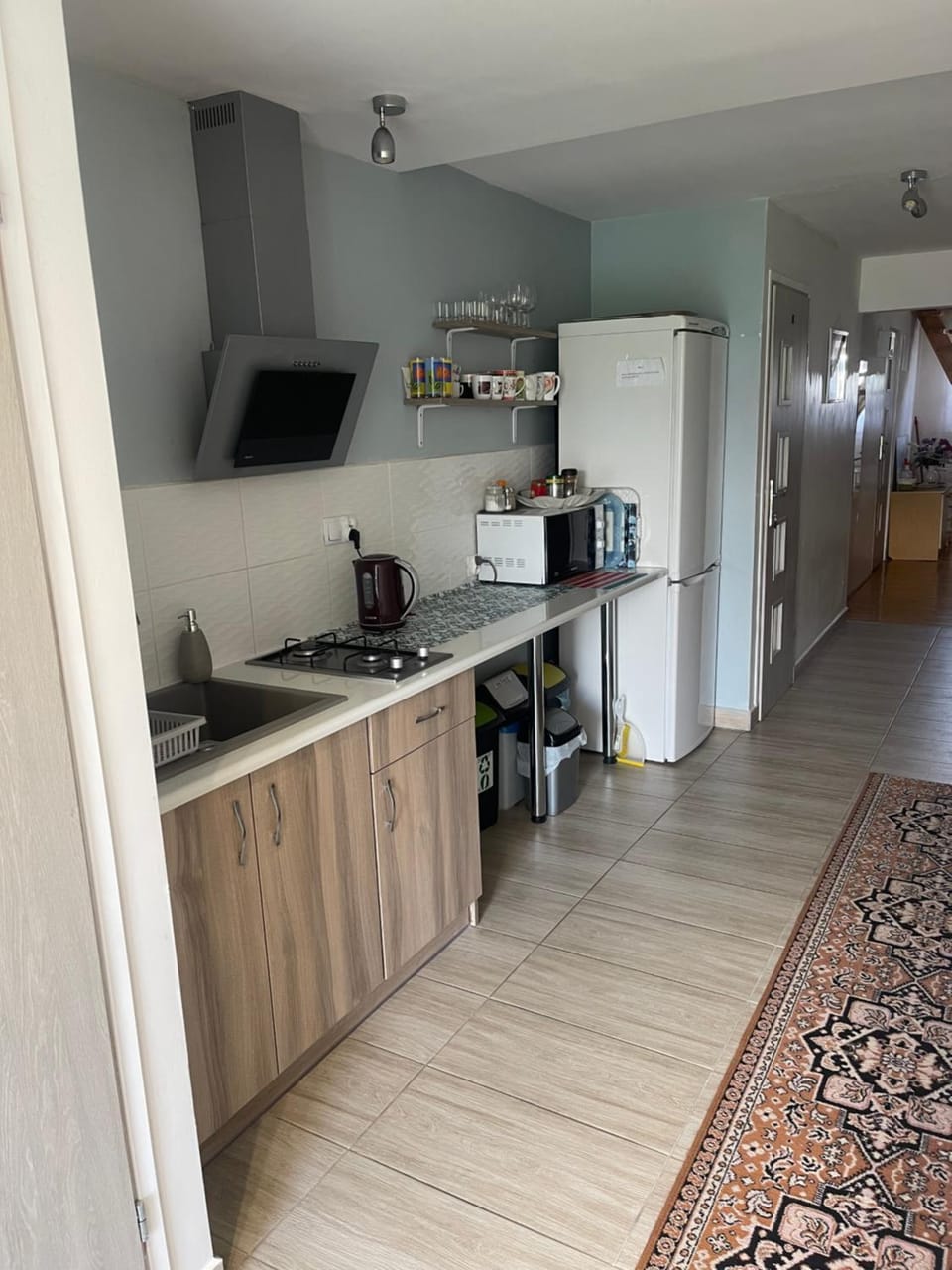 Kitchen or kitchenette, oven, stove