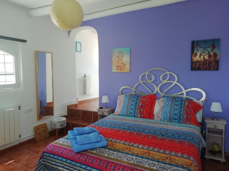 Photo of the whole room, Bedroom, Pool view