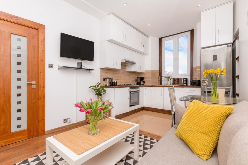 Kitchen or kitchenette, Living room, Dining area