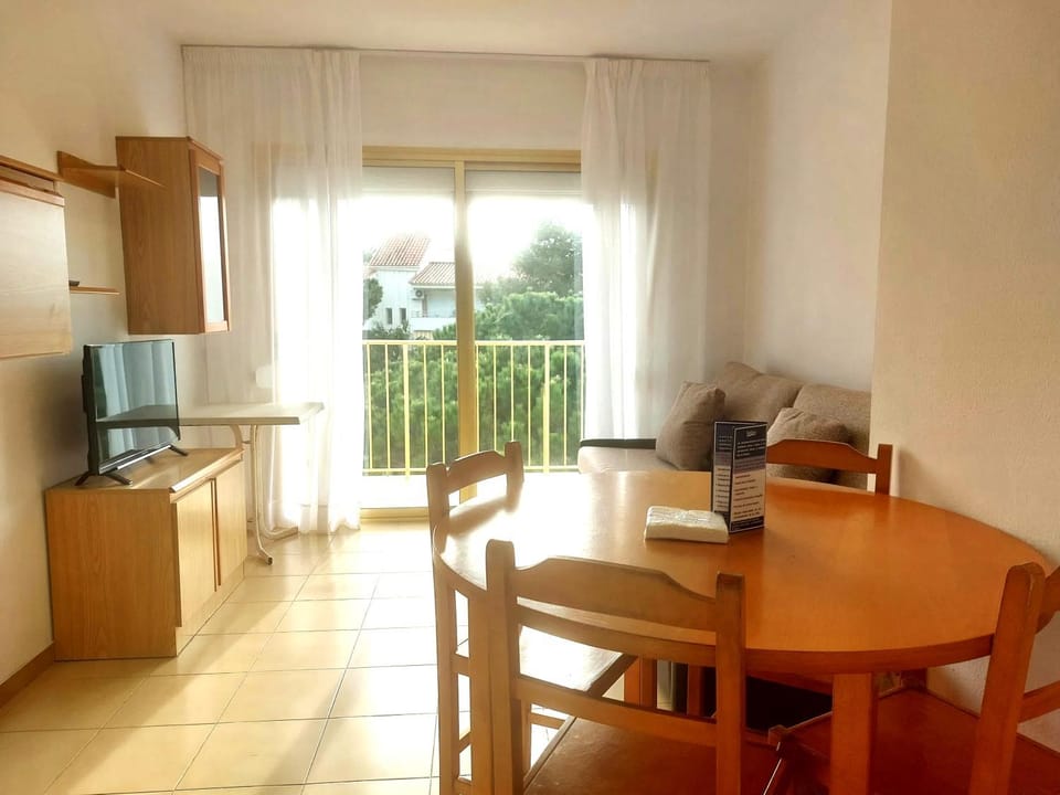 Rentalmar Playmar Apartment in Cambrils
