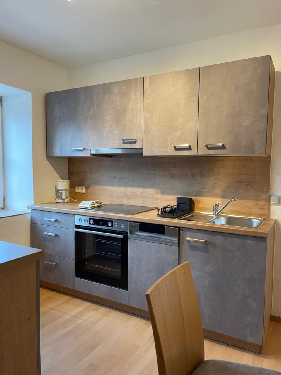 Kitchen or kitchenette, dishwasher, pet friendly, stove