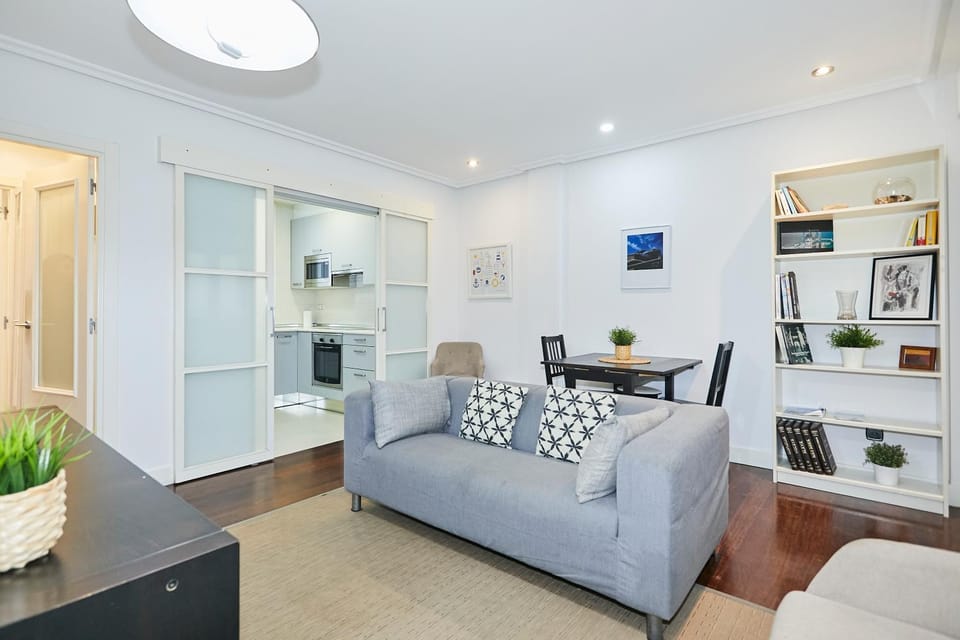Kitchen or kitchenette, Living room, Dining area