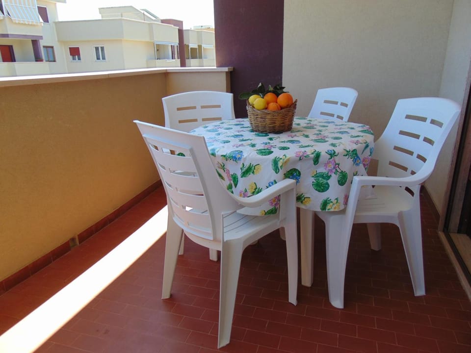 Patio, View (from property/room), Balcony/Terrace, Dining area