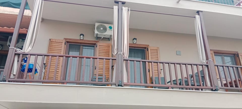 Property building, Balcony/Terrace