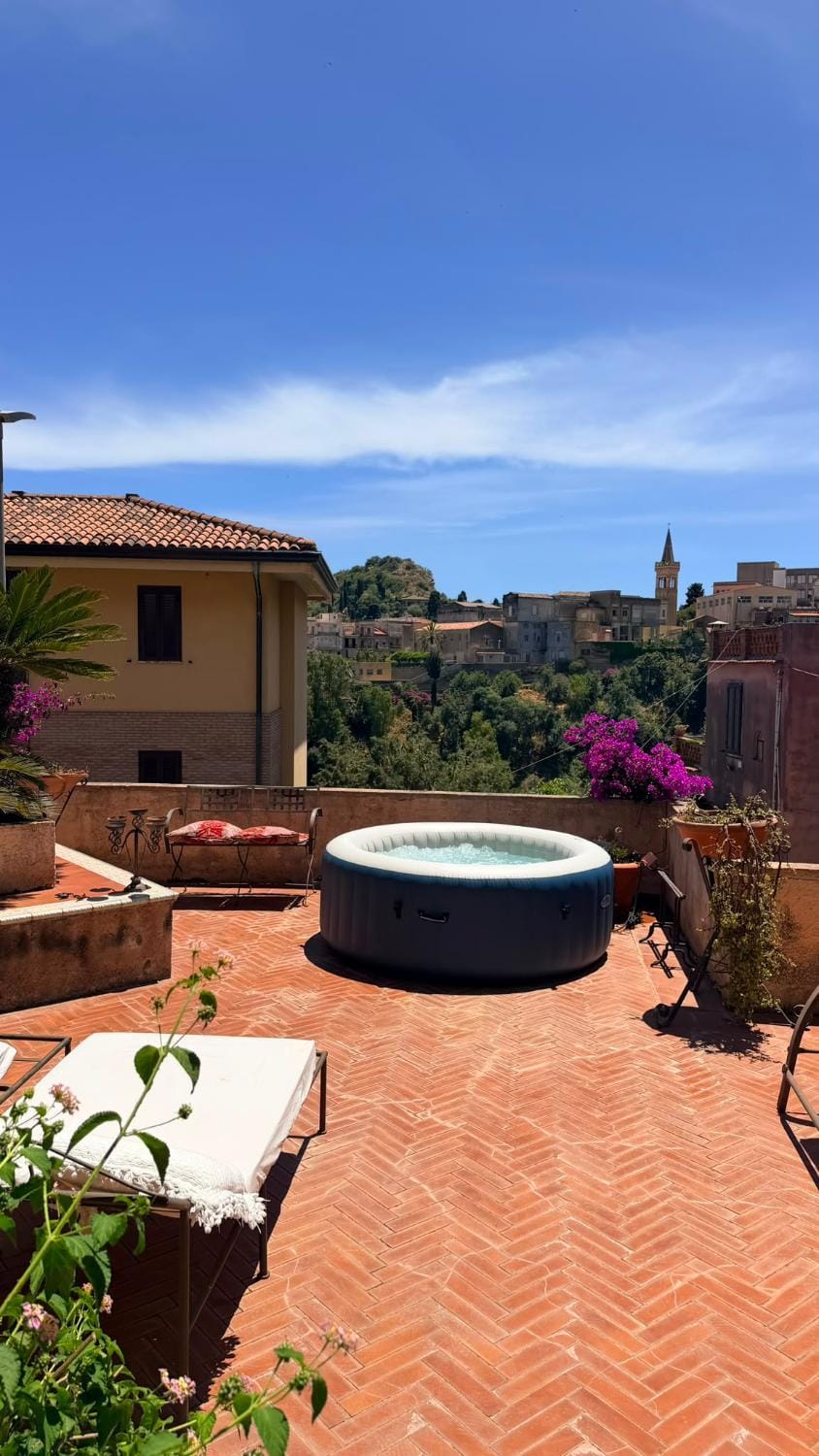 Hot Tub, Open Air Bath
