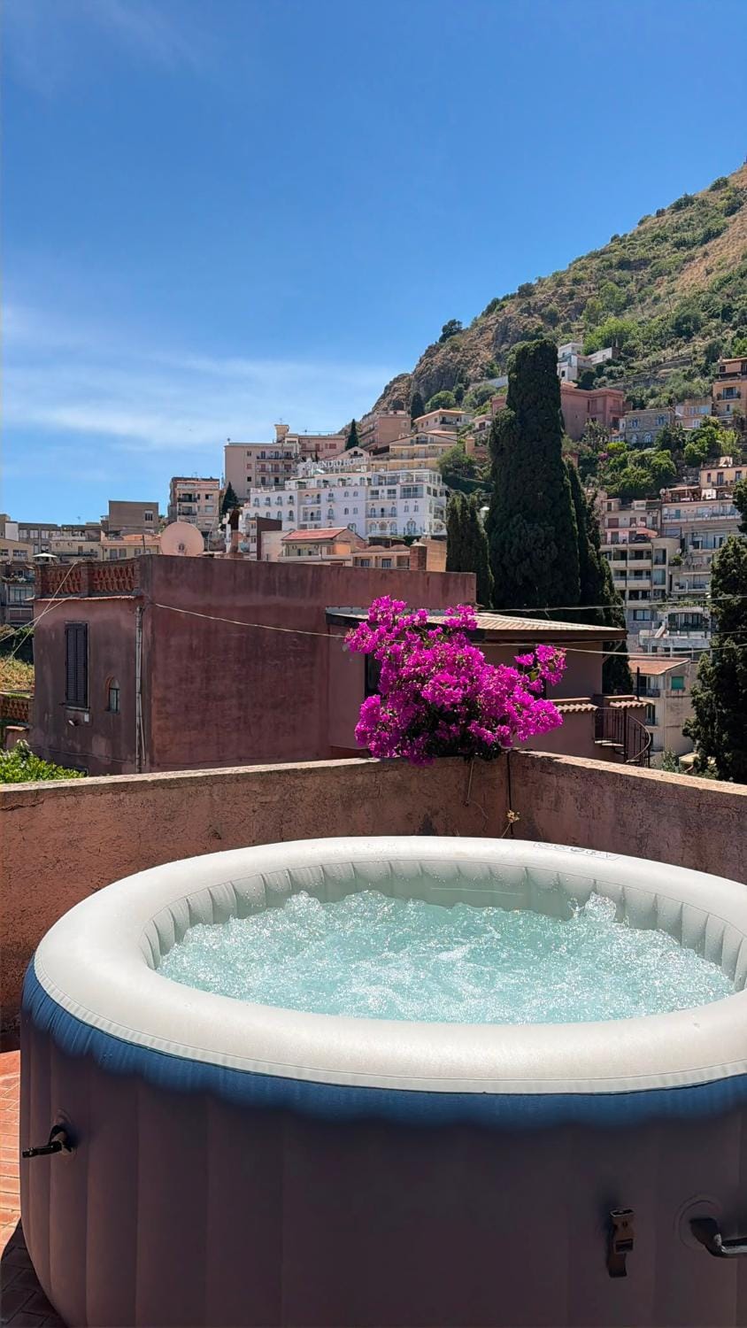 Hot Tub, Open Air Bath