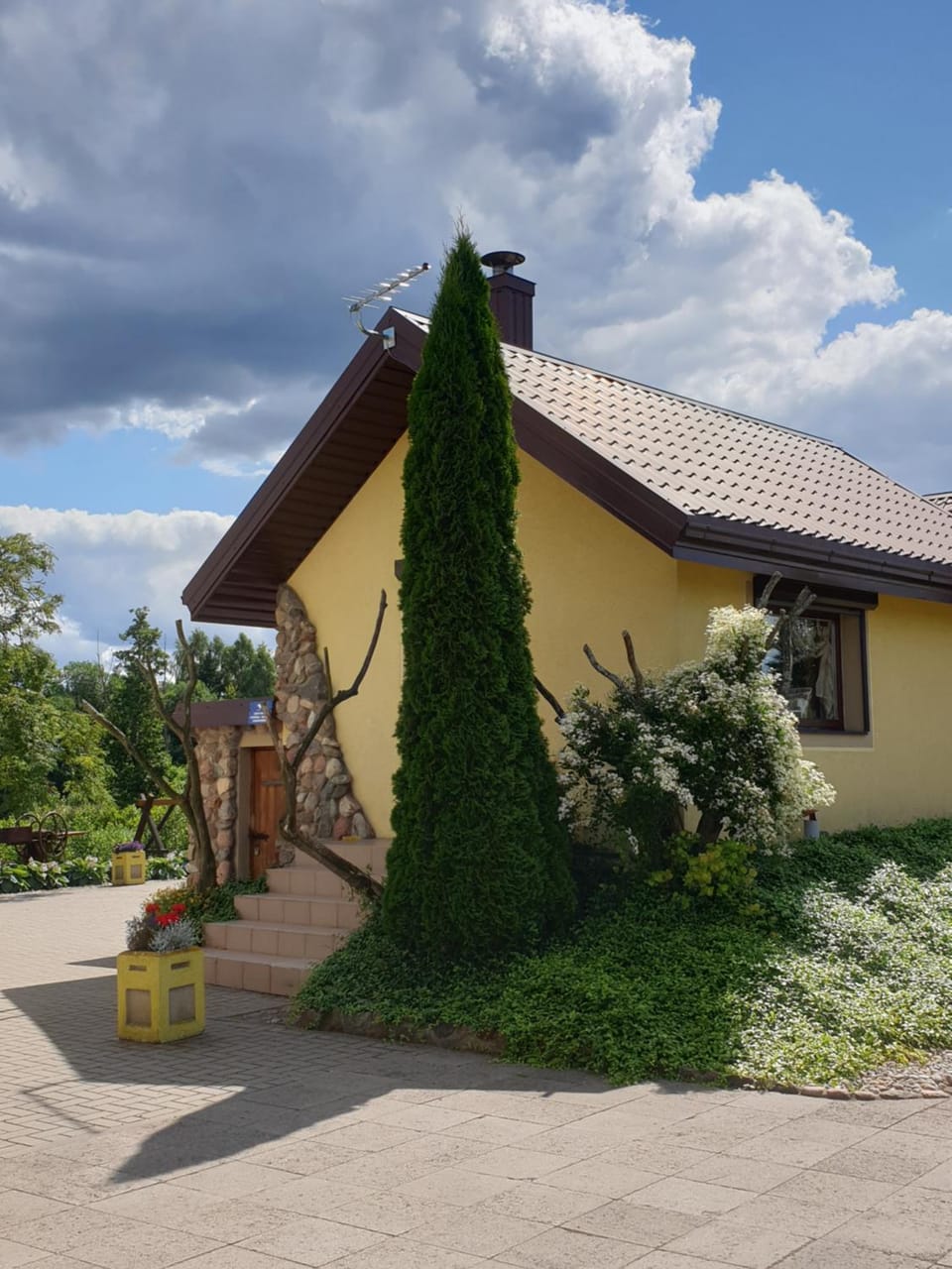 Property building, Facade/entrance