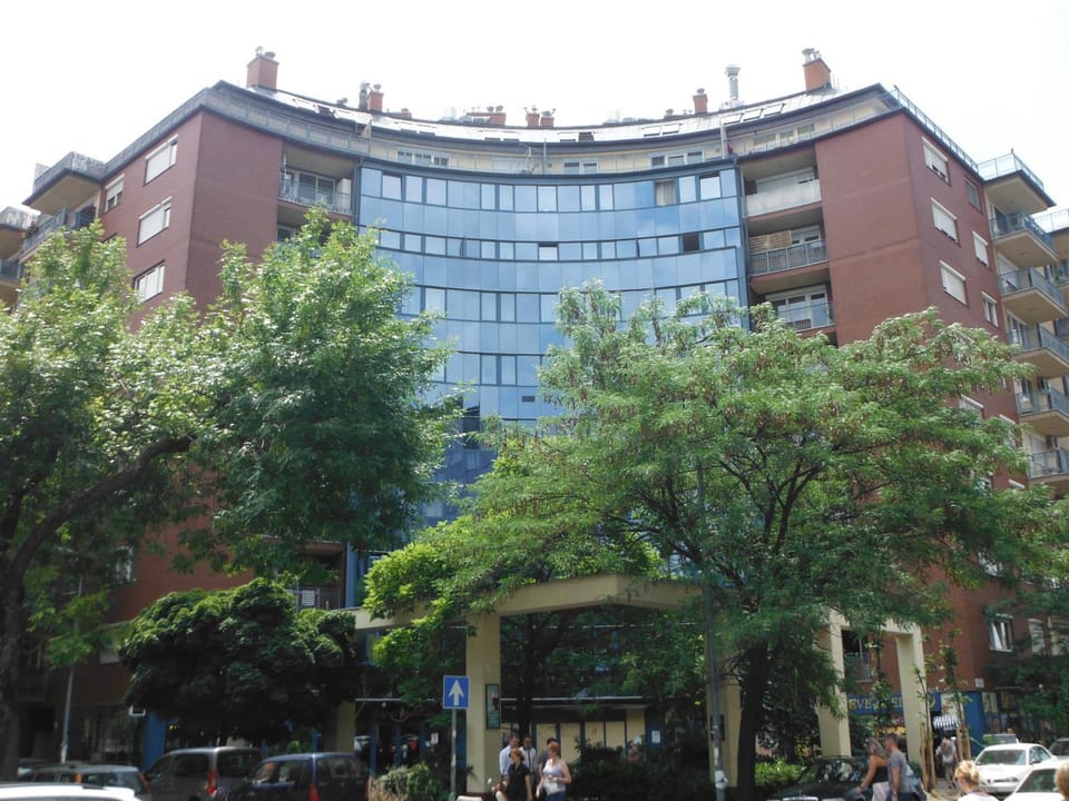 Facade/entrance