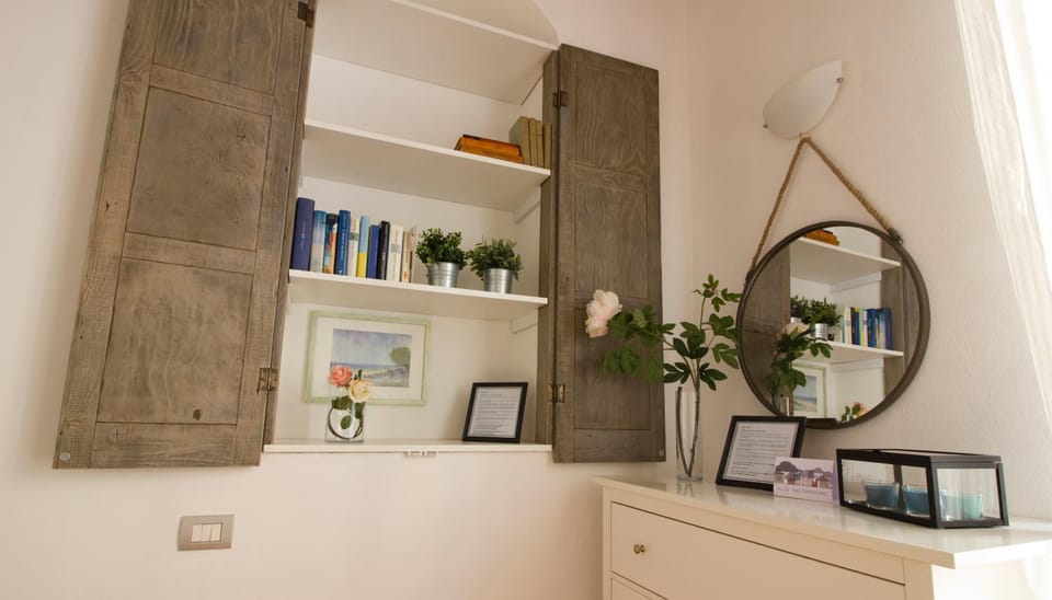 Decorative detail, Bedroom