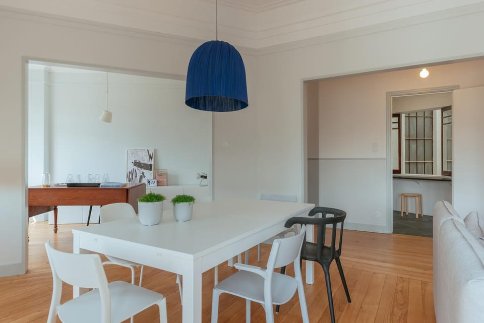 Baixa24 - Downtown Bliss w/ Amazing Natural Light Apartment in Porto