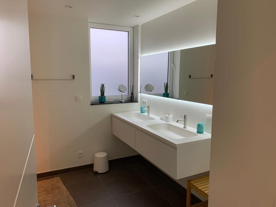 Q Studio Bed and Breakfast in Zottegem