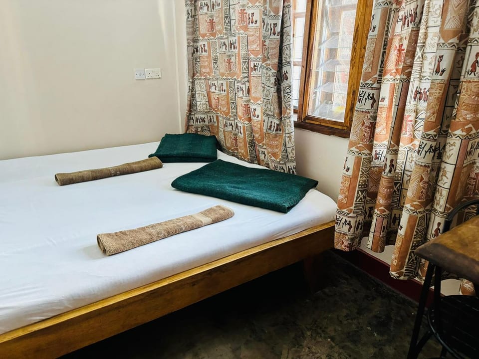 Bed, Bedroom, Breakfast