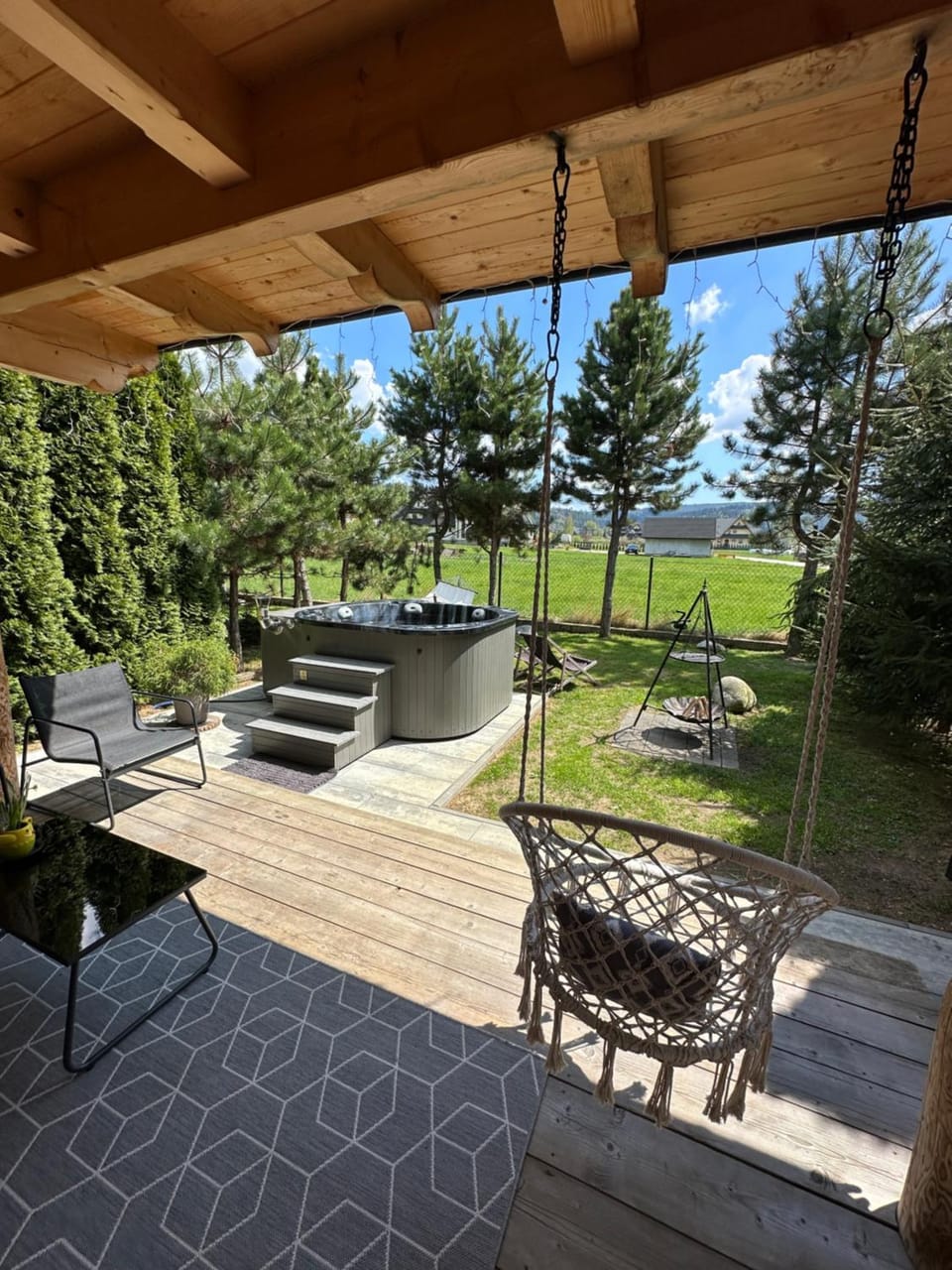 Domki Góralskie Hawrań i Murań z jacuzzi Chalet in Lesser Poland Voivodeship