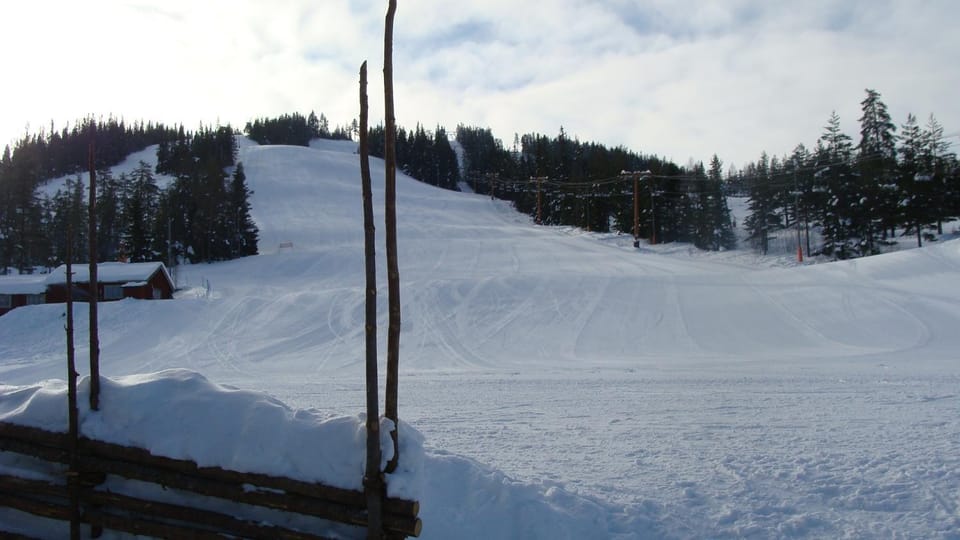 BBQ facilities, Children play ground, Minigolf, Sauna, Ski School, Skiing, Hiking, Mountain view, Sports, Entertainment