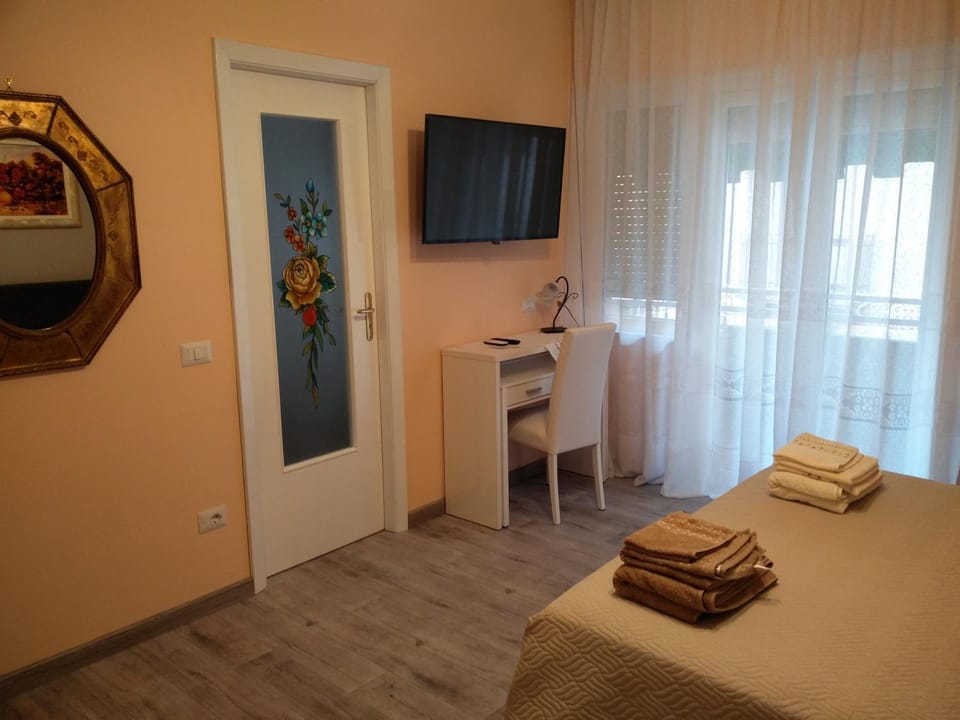 TV and multimedia, Bedroom