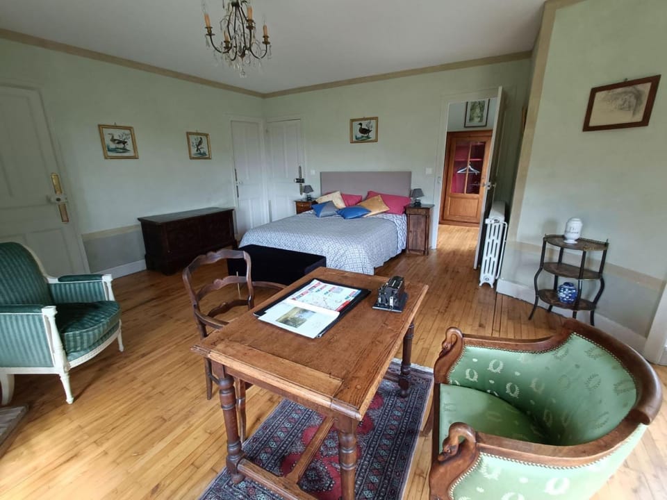 Chateau Ol Puech Bed and Breakfast in Auvergne-Rhône-Alpes