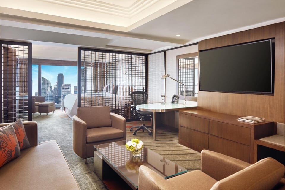 View (from property/room), Living room, Bedroom, locker, locker