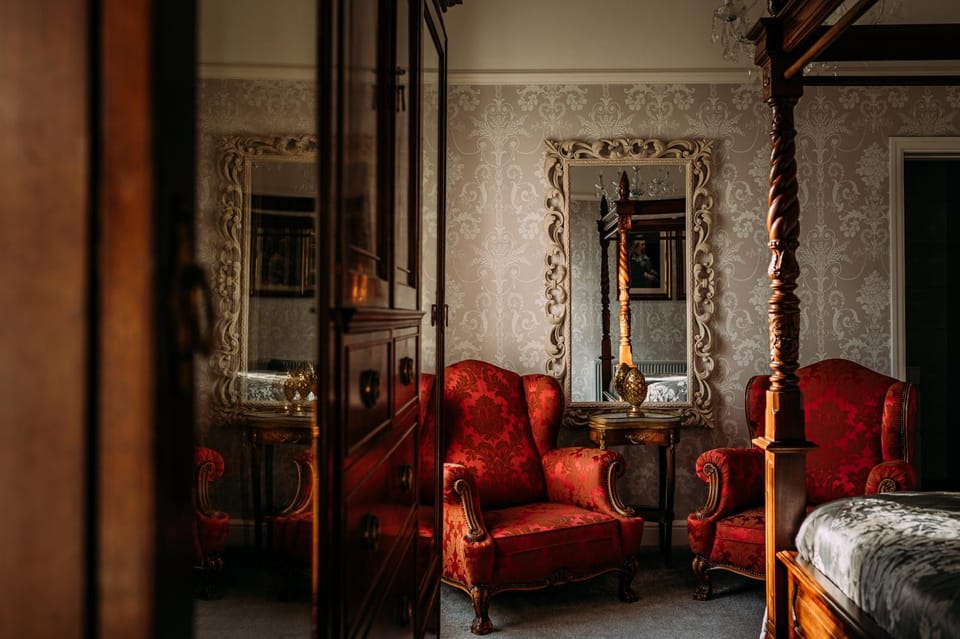 Seating area, Bedroom, Sea view