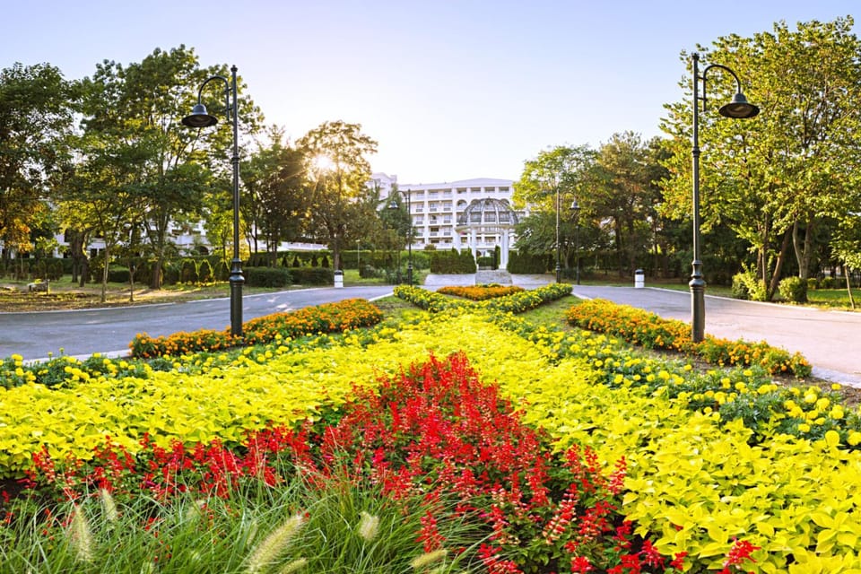 Facade/entrance, Day, Garden, Garden view, Sunset
