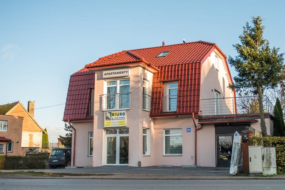 Property building, Facade/entrance