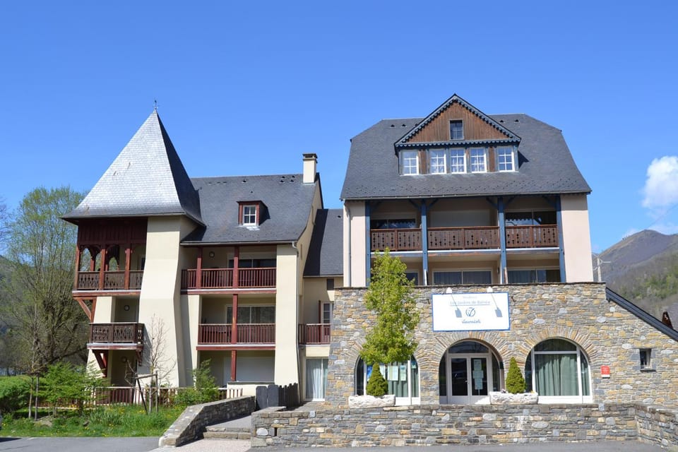 Property building, Summer