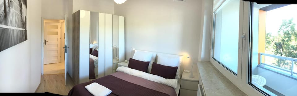 Apartamenty Metro Słodowiec, free parking Żeromskiego 1 CMKP- 5 min Apartment in Warsaw