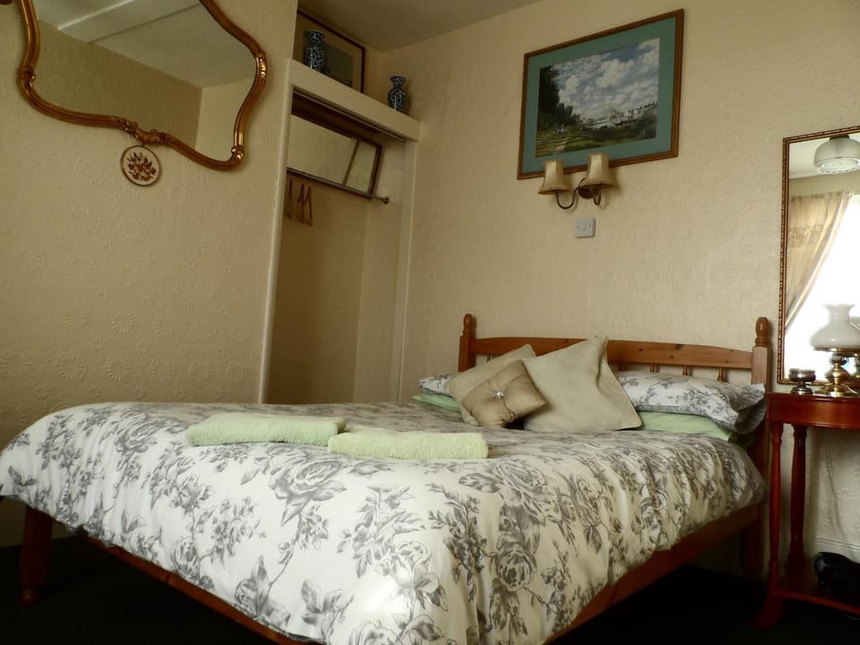St Martins Guest House Bed and Breakfast in Dover