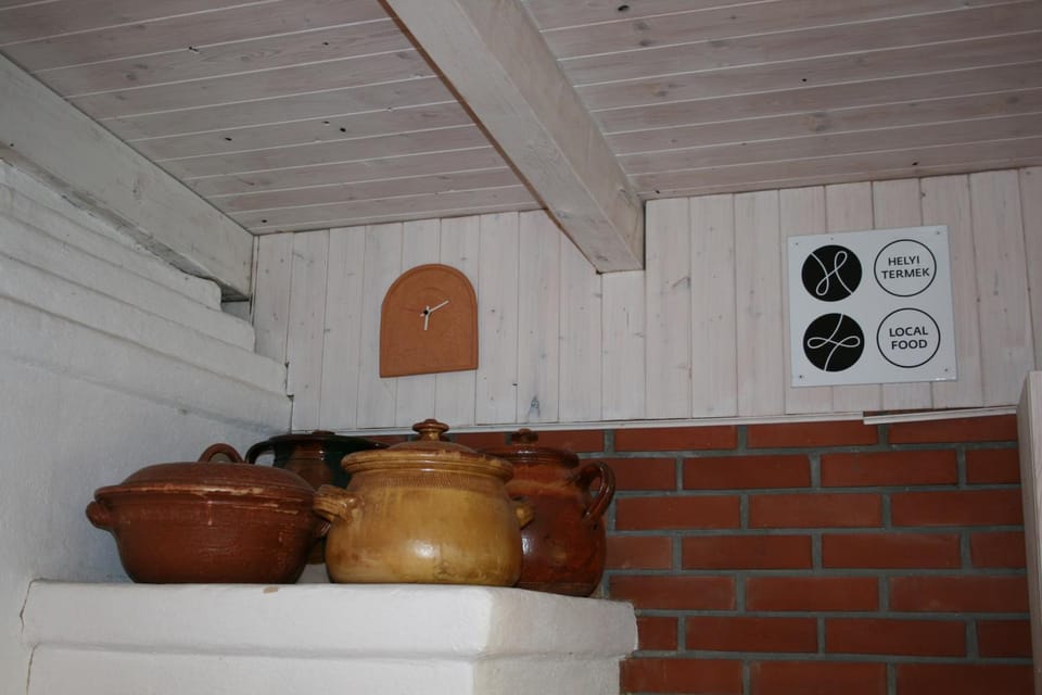 Mézesfészer apartman Apartment in Hungary