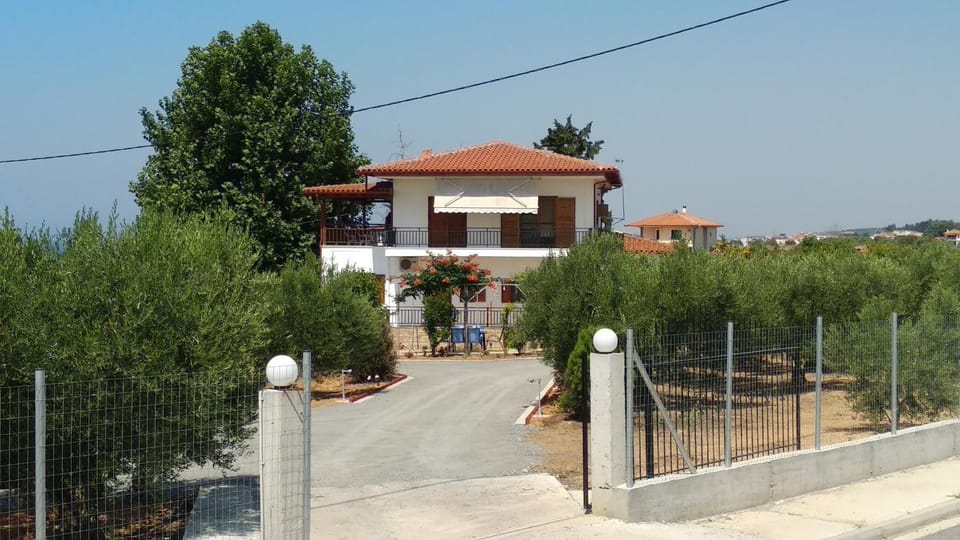 Facade/entrance, On site