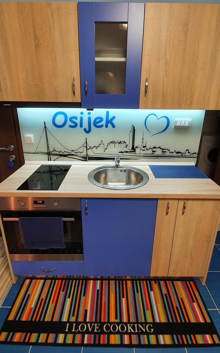 Kitchen or kitchenette, Food and drinks, Decorative detail