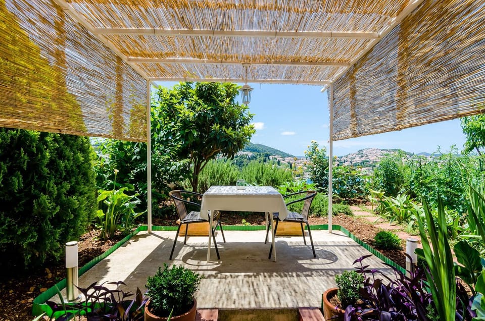 Apartments & Room Lino Bed and Breakfast in Dubrovnik