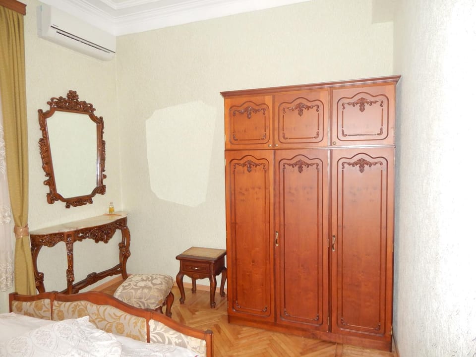 Bedroom, bunk bed, wardrobe