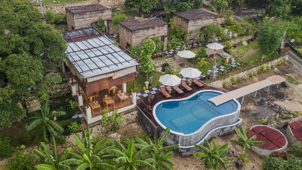 Property building, Staff, Spring, Day, Bird's eye view, Summer, Garden, Garden view, Pool view, Swimming pool, Family, sunbed