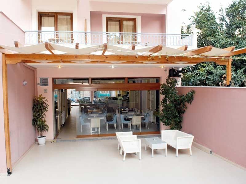 Studios Karavos Apartment hotel in Euboea