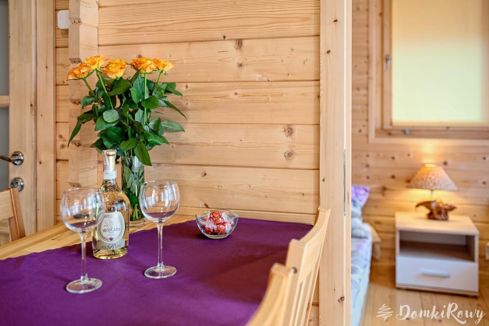 Night, Food and drinks, Food and drinks, Photo of the whole room, Decorative detail, Decorative detail, Dining area, On site, Area and facilities, Area and facilities