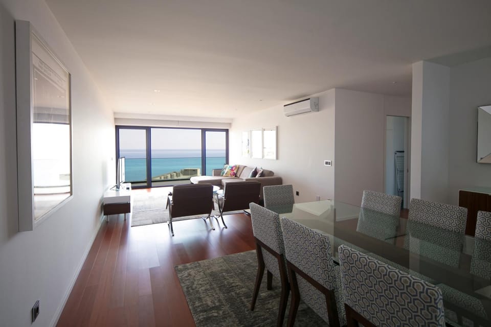 Communal lounge/ TV room, Family