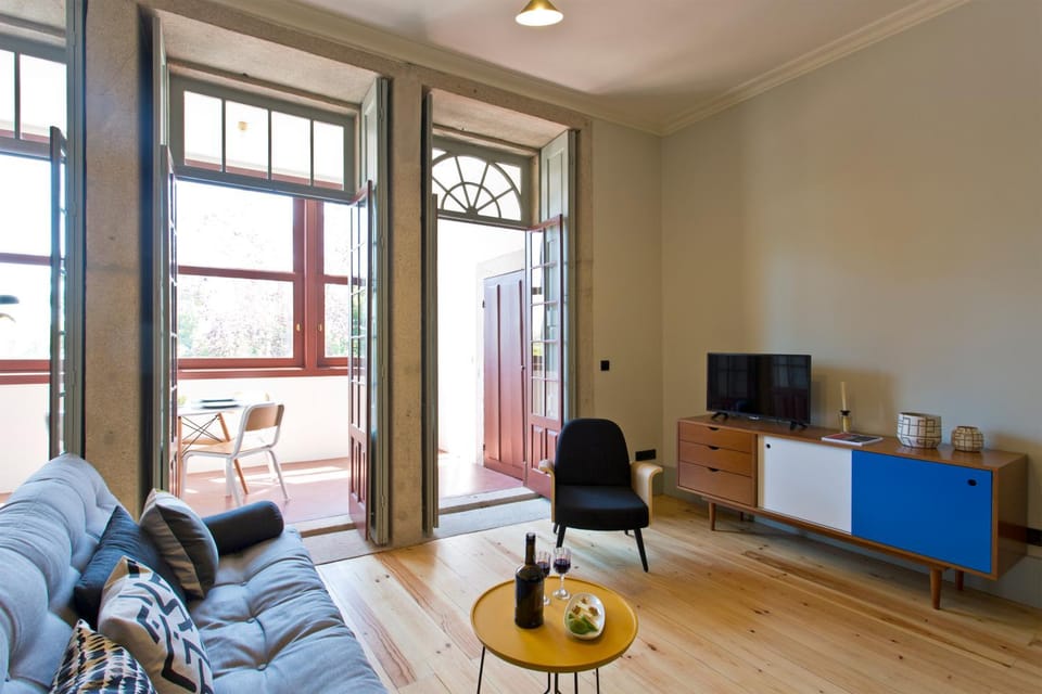 Living room, Garden view