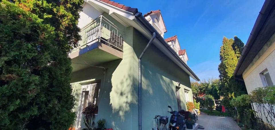 Property building, Street view