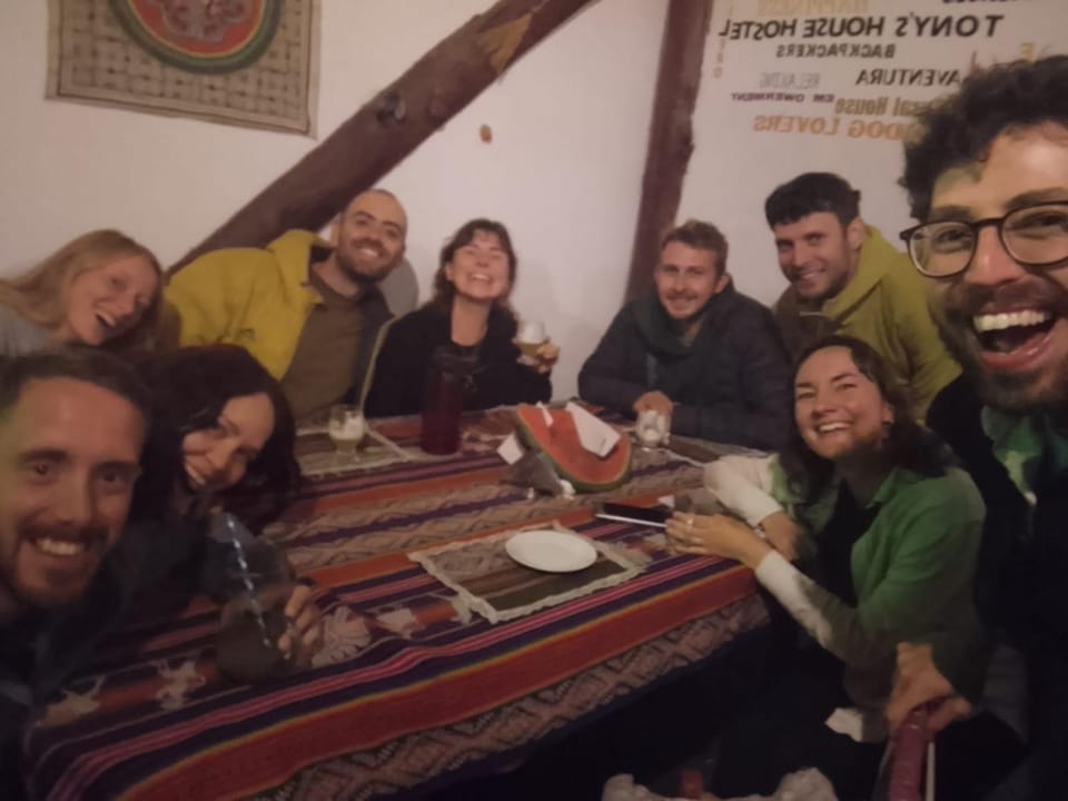 Staff, Restaurant/places to eat, Guests