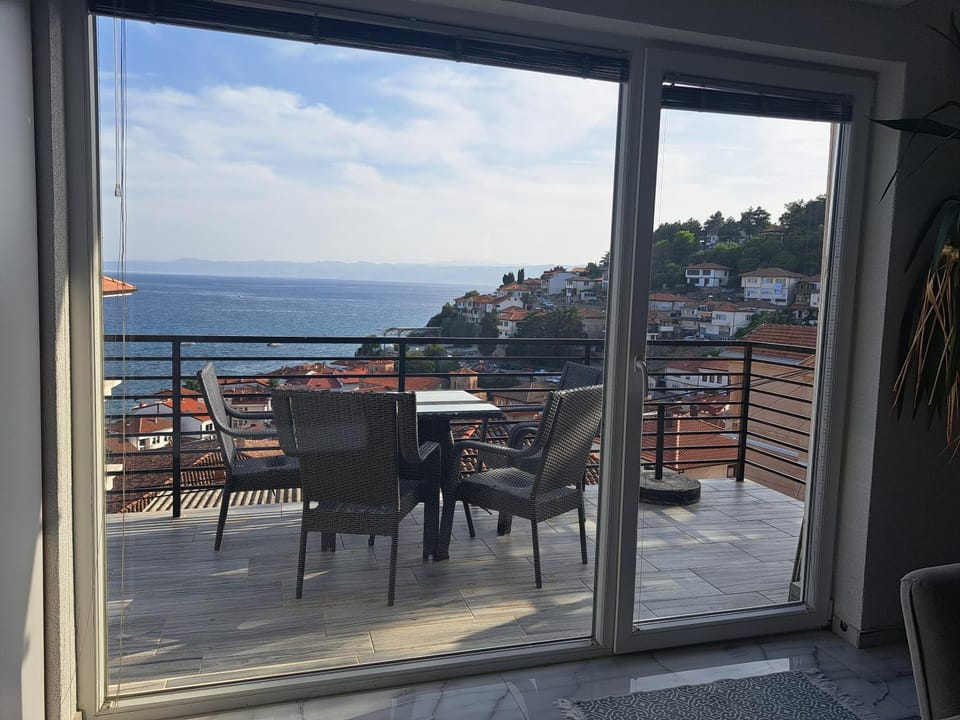 Villa Ain Apartment in Ohrid