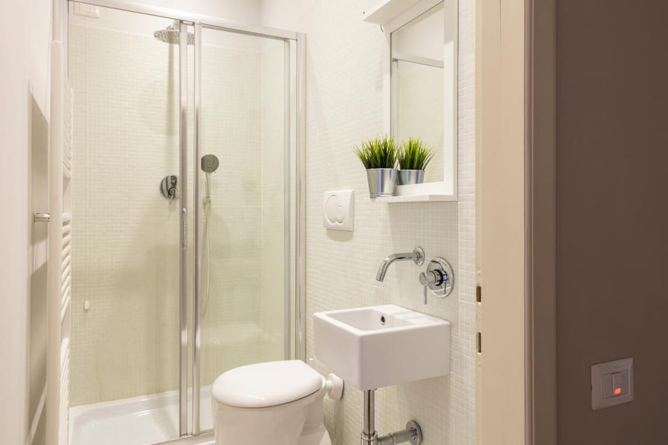 Shower, Toilet, Bathroom
