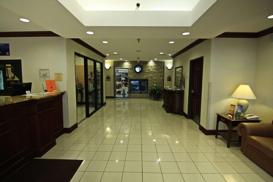 Lobby or reception, On site
