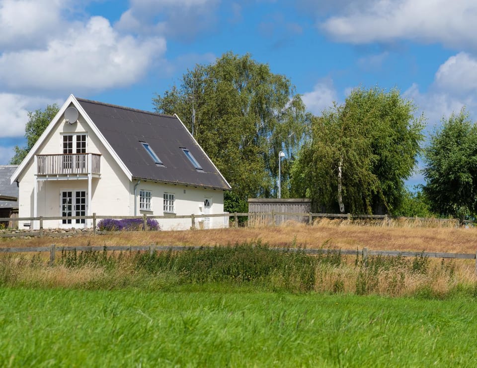 Property building, Garden view